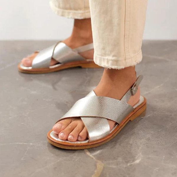 Angulus: silver leather sandal