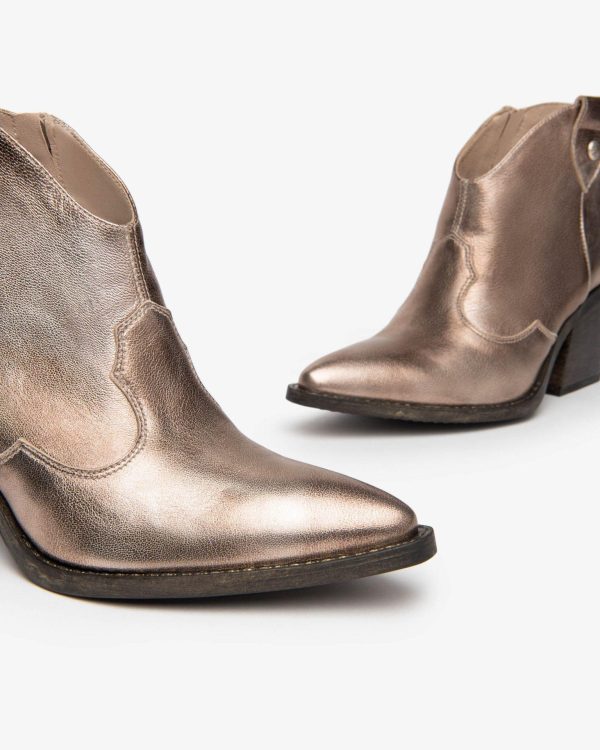 NeroGiardini: bronze leather ankle boot £75