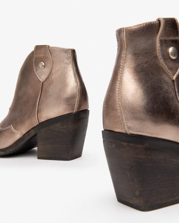NeroGiardini: bronze leather ankle boot £75