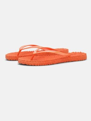 Ilse Jacobsen: hot orange flip-flops