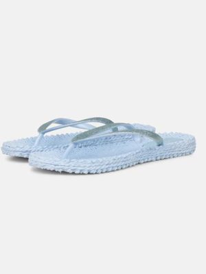 Ilse Jacobsen: blue flip-flops