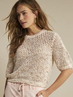 Red Button: pink melange top