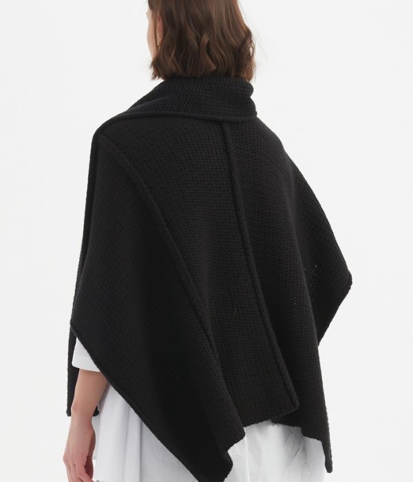 Tirelli: aubergine large knit wrap